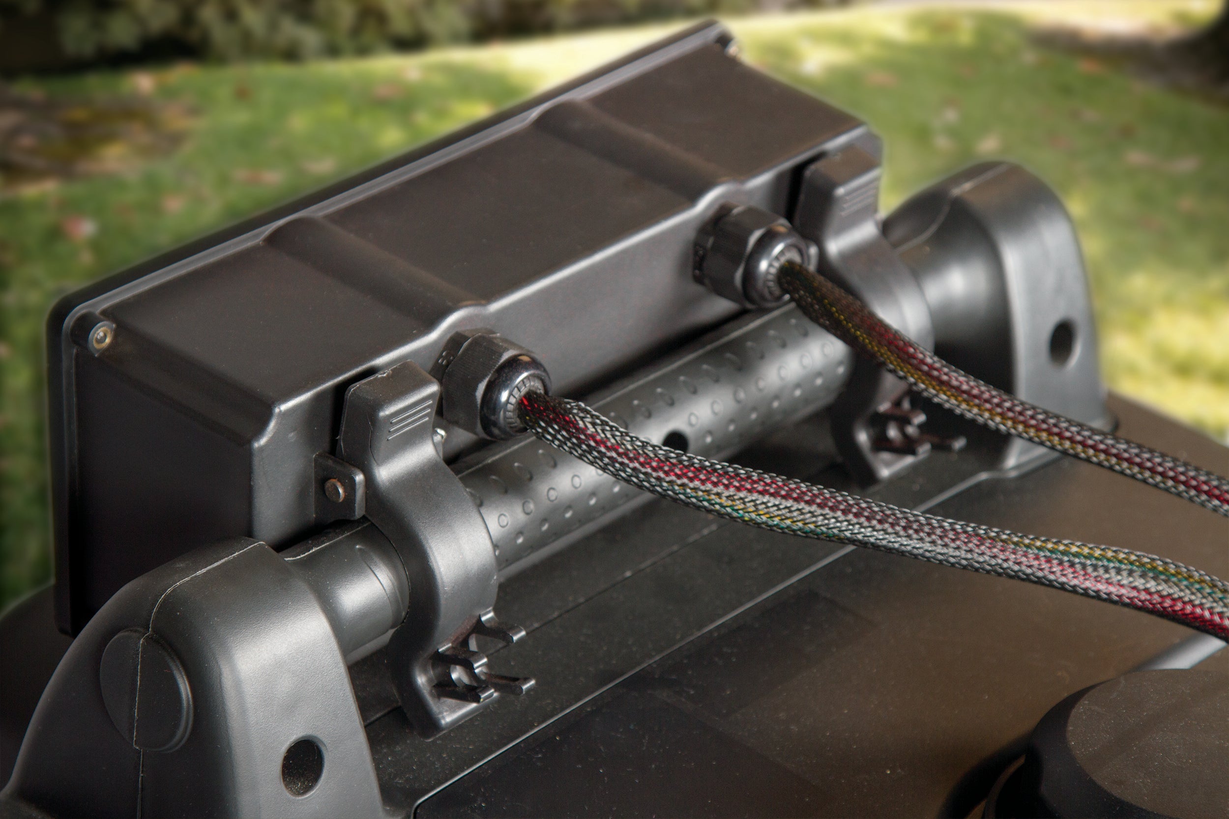 Close up of Champion Parallel Kit clip on